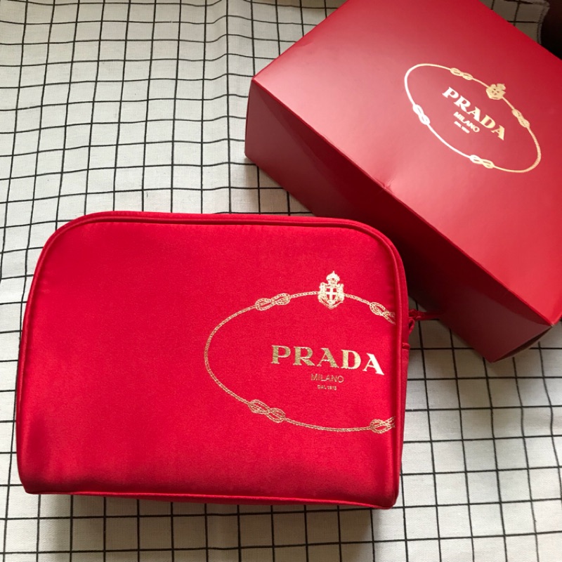 《客訂》 全新 Prada 化妝包 香水的滿額贈品 基本款