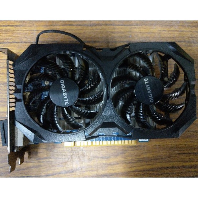 技嘉  GTX750TI 2G/N75TOC-2GI 二手良品