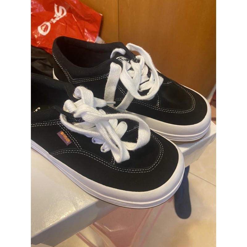 ポイント10倍 【値下げ交渉受け付けます】UNIF スニーカー 厚底