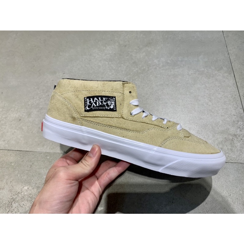 vans half cab mid