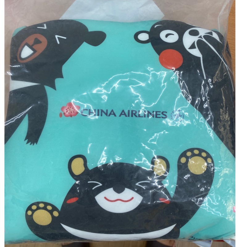 中華航空華航三熊友達彩虹熊本熊抱枕全新未使用 蝦皮購物