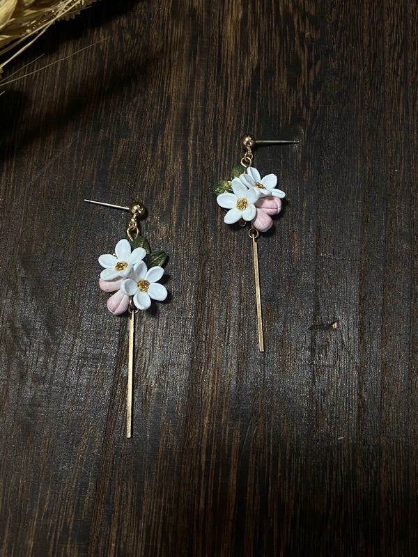 盛夏檸檬花金蕊白檸檬花耳環 蝦皮購物