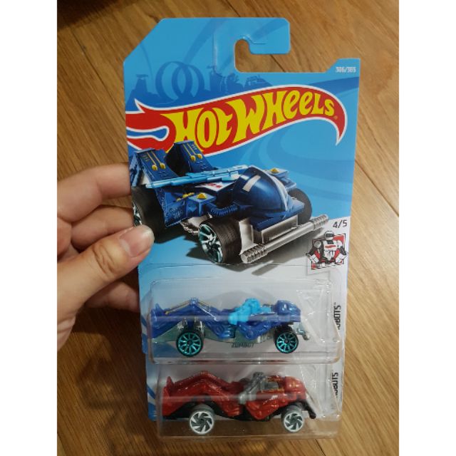 全新風火輪機器人車俯瞰是機器人拿槍 蝦皮購物