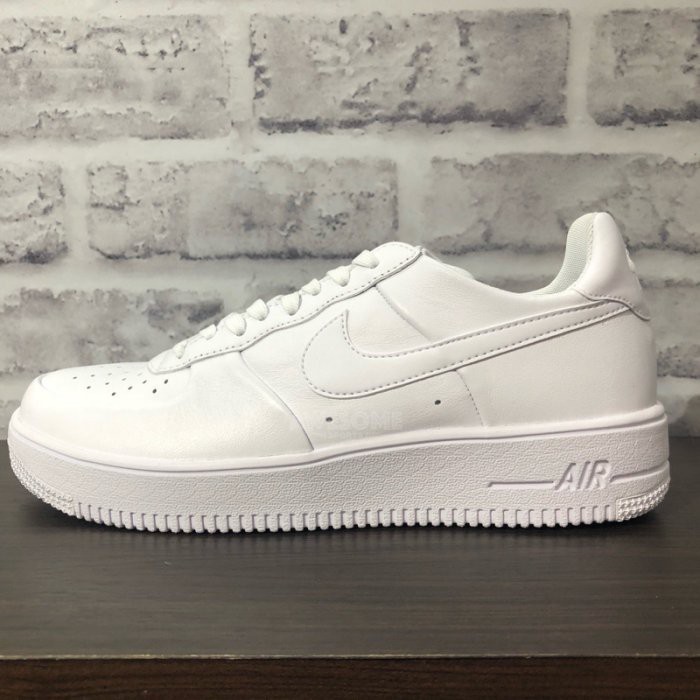 nike 845052 100