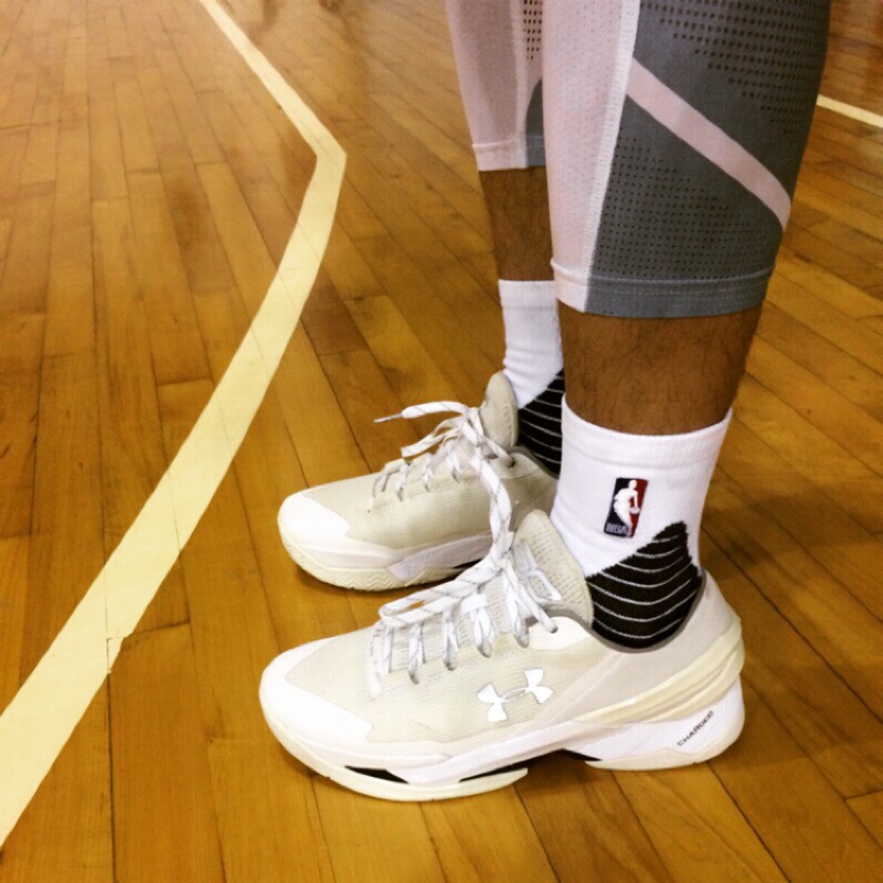 UA Curry 2 白色低筒籃球鞋 US10