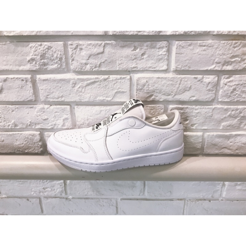 nike wmns air jordan 1 ret low slip