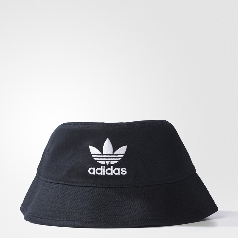 近全新 Adidas漁夫帽 正品 實體店面購入