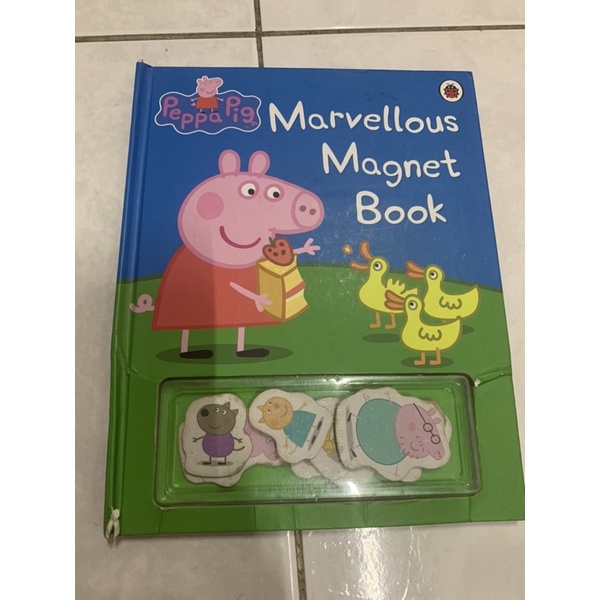 二手 外文磁鐵書 英文書 粉紅豬小妹Peppa Pig Marvelous Magnet Book 佩佩豬 磁鐵書