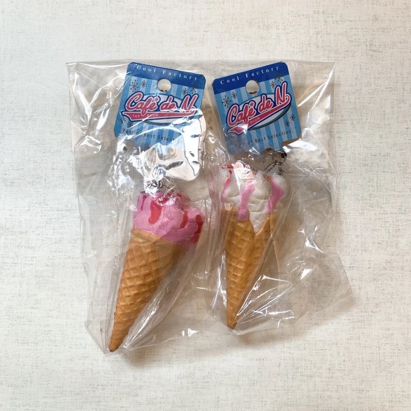 稀有絕版squishy 軟軟 Cafe de n舊版甜筒