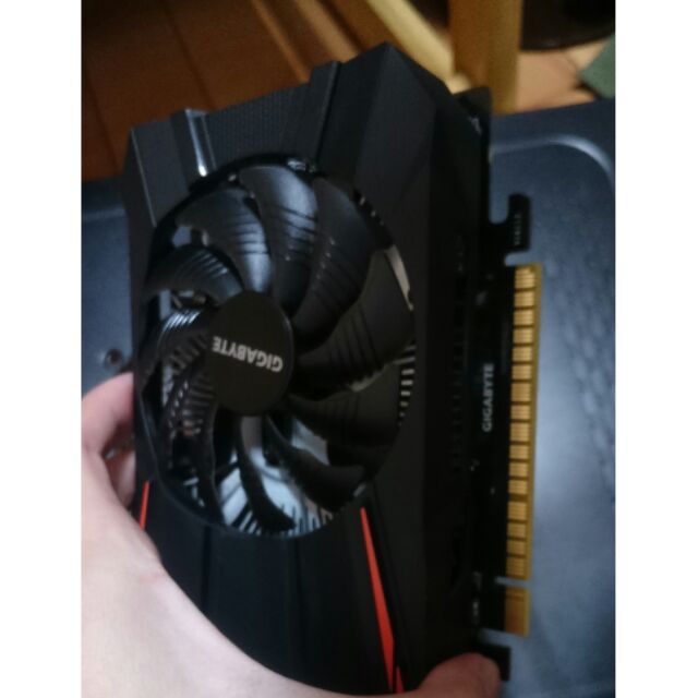 技嘉 1050Ti 單風扇