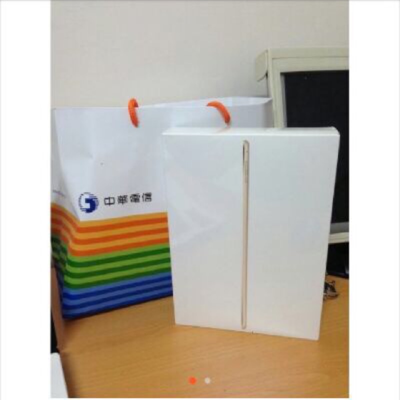 iPad Air 2 16GB wifi 金色-限coco 下標