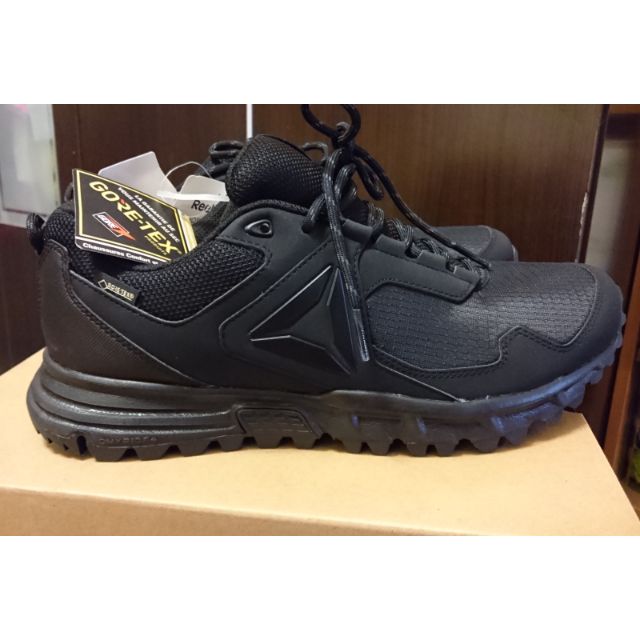 reebook goretex
