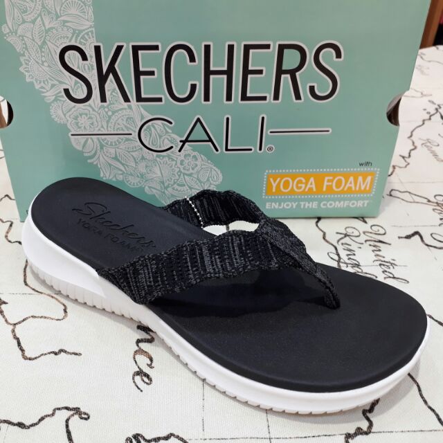 SKECHERS YOGA FOAM輕量夾腳拖 32497BLK