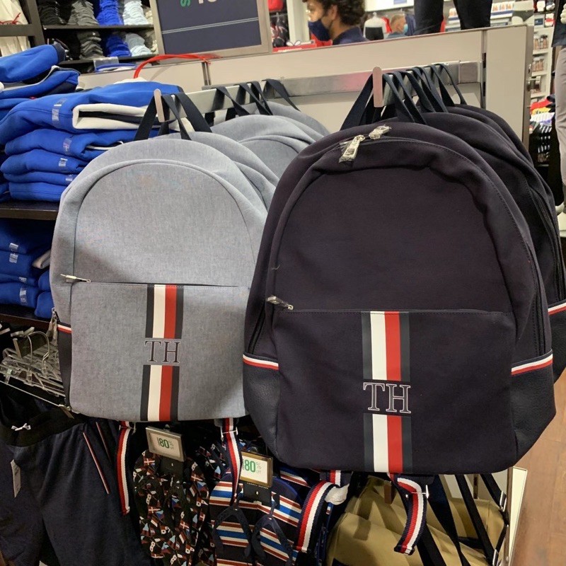 ✅《2021新款》加拿大購入 TOMMY HILFIGER 男款 經典LOGO 時尚休閒拼接帆布後背包 雙肩包