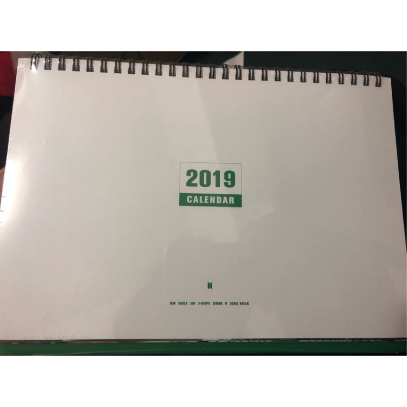 BTS 2019 Season’s greeting 年曆