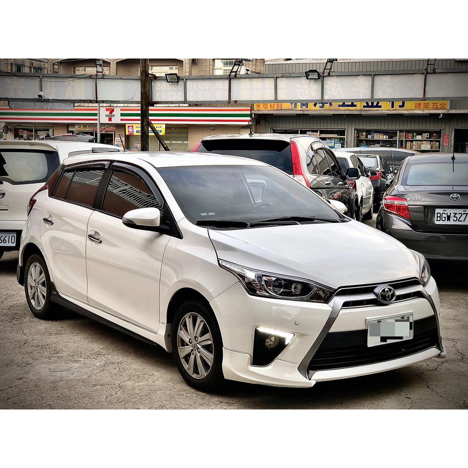 17年出廠toyota Yaris 1 5 新入庫fb請搜尋 狄卡 車庫 愛玩車 蝦皮購物