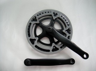 『聯美自行車』(D3) 44T 大盤 鐵製曲腿曲柄 四方孔 曲腿長 170mm 單護鏈蓋 單速 / 變速可使用
