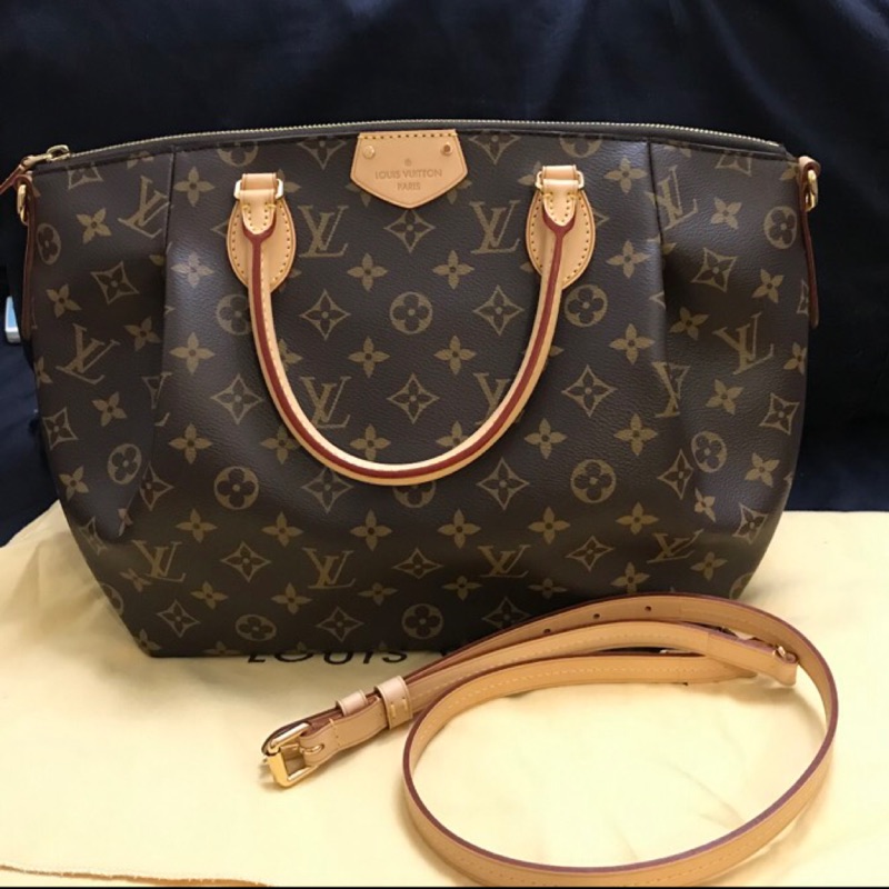 LOUIS VUITTON Turenne MM Womens handbag M48814 Cloth ref.243314 - Joli  Closet