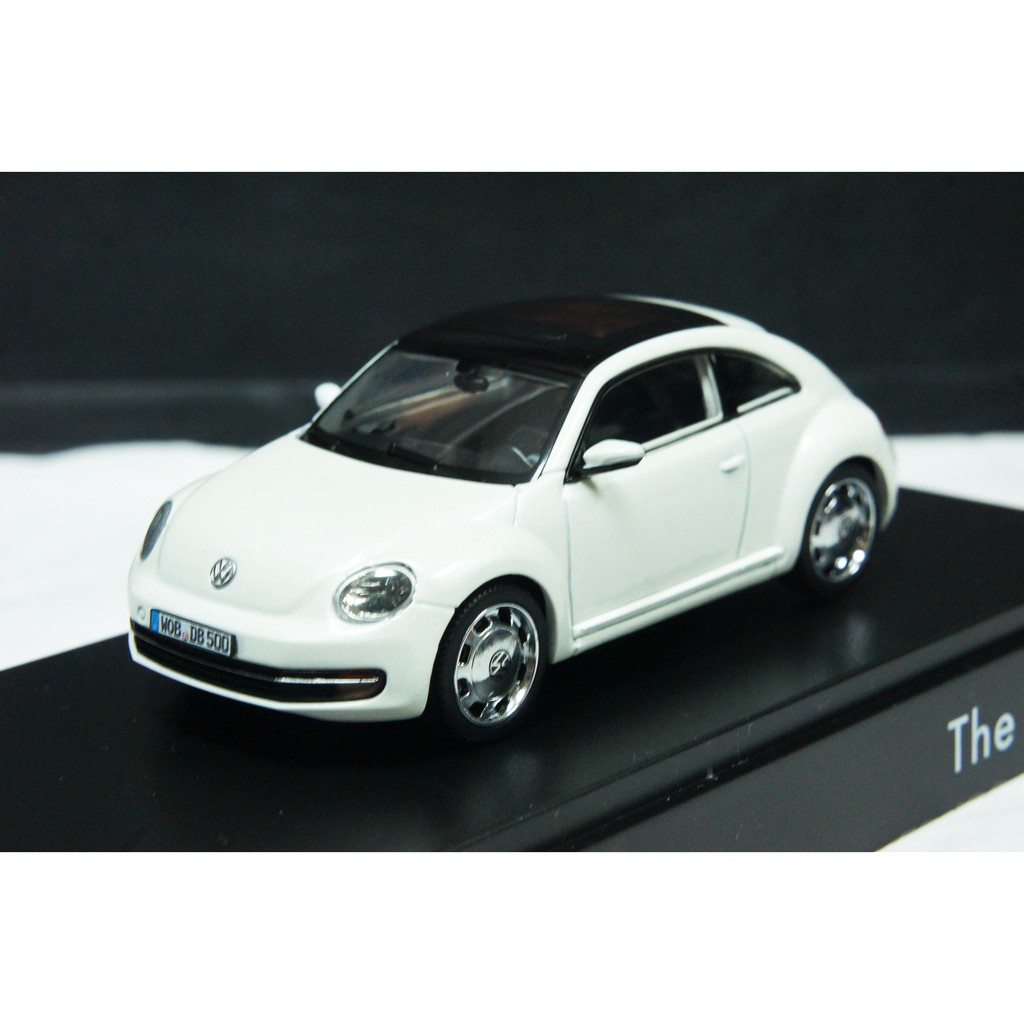 【超值特價】福斯原廠 1:43 Schuco VW New Beetle 2012 金龜車 白色/紅色