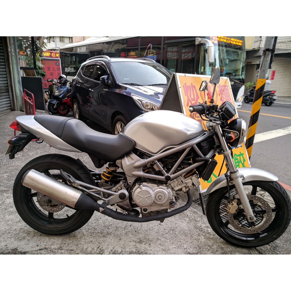 Honda Vtr 250 V型雙缸街車正牌 蝦皮購物