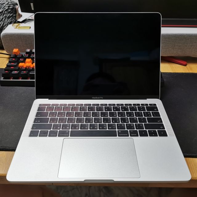 MacBook Pro 13 i5/8G/256G 2017 noTB
