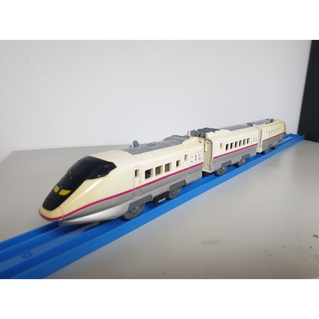 TOMY PLARAIL 二手 玩具 火車 無動力- P0004-新幹線E3-秋田新幹線(連結樣式)