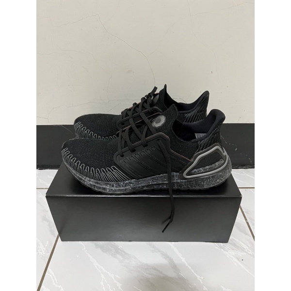 adidas ultraboost 007 聯名款 *不議價*