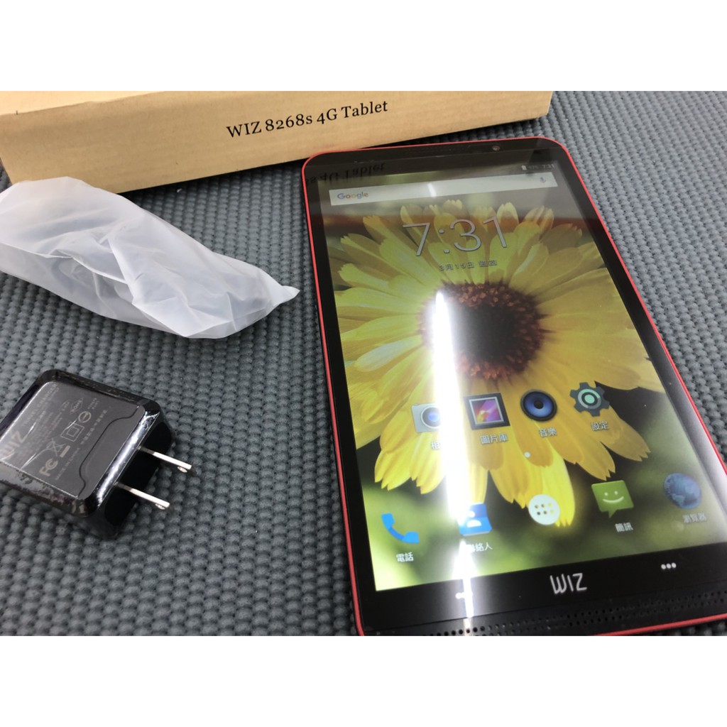 全新平版 二手平版 8吋 WIZ 8268s   4G 平版手機配備 4,000mAh 電量