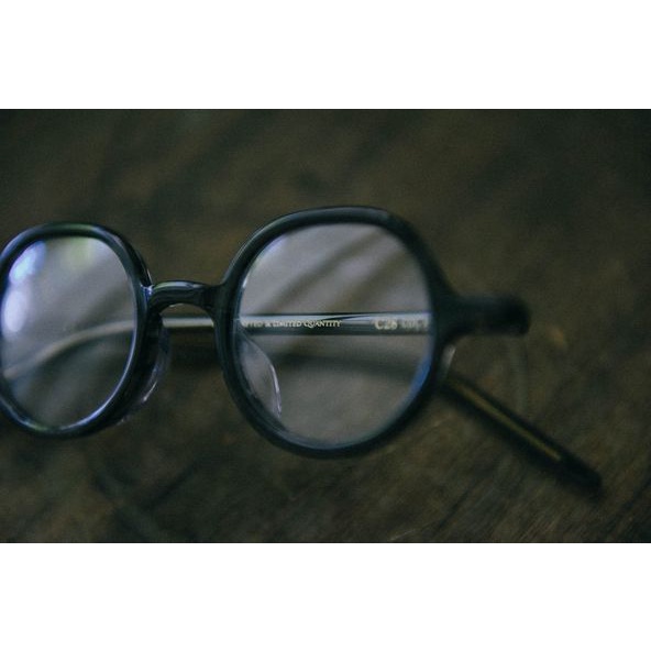 CLASSICO C28 C1 鏡框顏色：黑 眼鏡屋 鈦金屬 復古框 純鈦 文青 膠框 手工眼鏡 金屬眼鏡 手造眼鏡