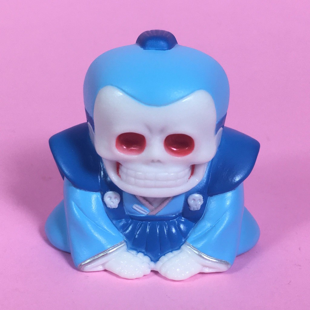設計師 公仔 搪膠 Skull toys 骸骨商會 骨助 骨頭 武士 骷髏 跪姿 藍色 中空 指偶 日本