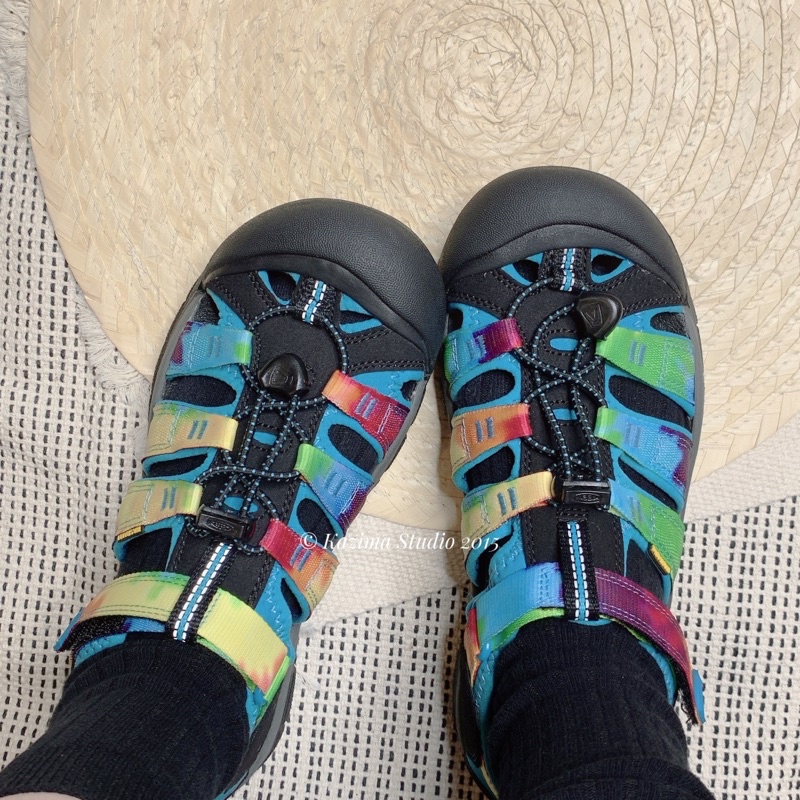 Kazima｜現貨 Keen Newport 彩虹渲染 Rainbow 彩色 黑底 包頭涼鞋 藍 黃 紅 黑 大頭鞋