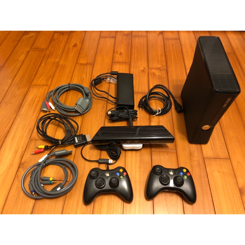 Xbox360 250G + Kinect + 13片遊戲