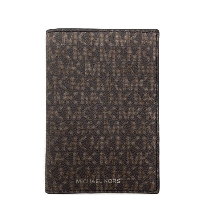 MICHAEL KORS 經典老花護照夾 防刮PVC皮革 證件夾 證件套 護照套 M63241 深咖啡色MK(現貨)