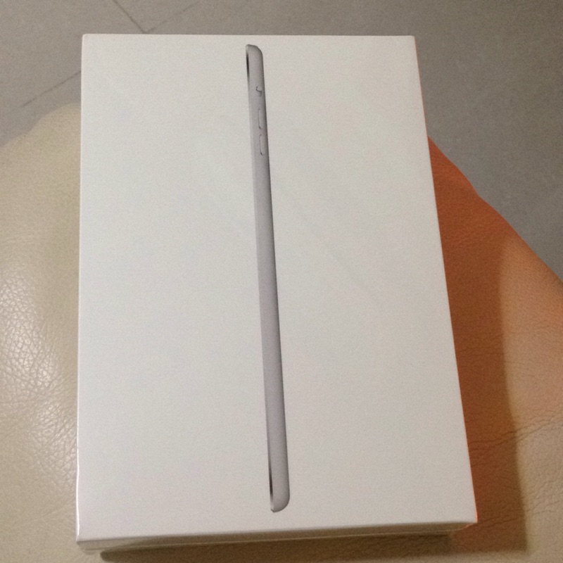 全新未拆封iPad mini3 wifi 16G 銀