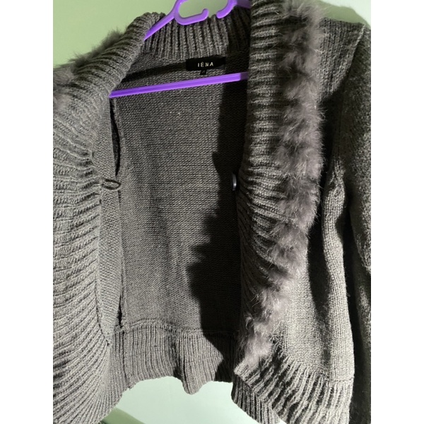 妮娜花園～8新M以下～IENA(M)大V領單釦～氣質深灰鐵灰色～針織薄毛拼接精美弧度～長袖小外套罩衫
