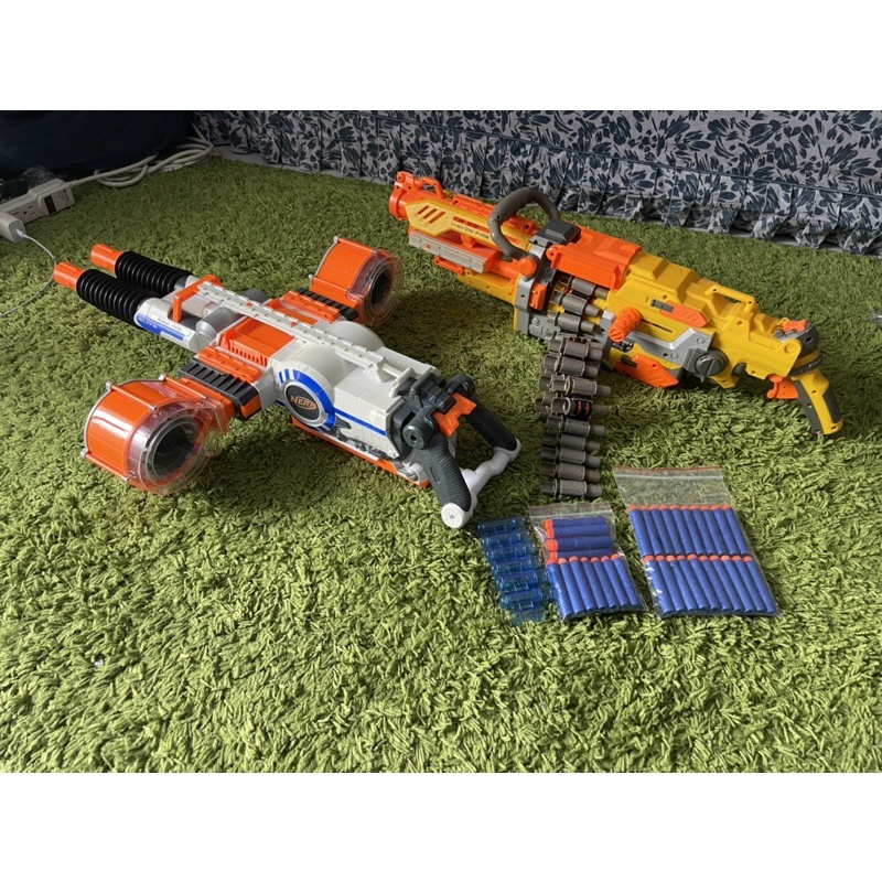 售:Nerf Rhino-Fire白犀牛 +火神 Havok Fire EBF-25 + 子彈數枚