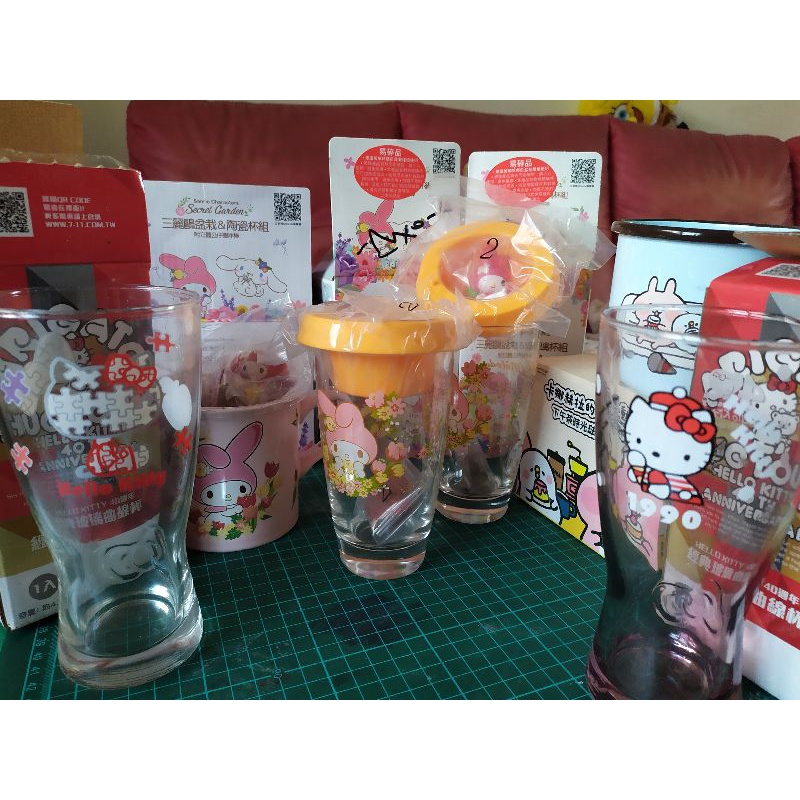 美樂蒂盆栽玻璃杯陶瓷杯組（鬱金香），卡娜赫拉的小動物法瑯杯，Hello Kitty經典玻璃曲線杯