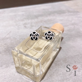 𝑺𝒊&𝑴𝒐 [現貨] Grain De Beaute韓國耳環_山茶花水鑽耳環 鋼針