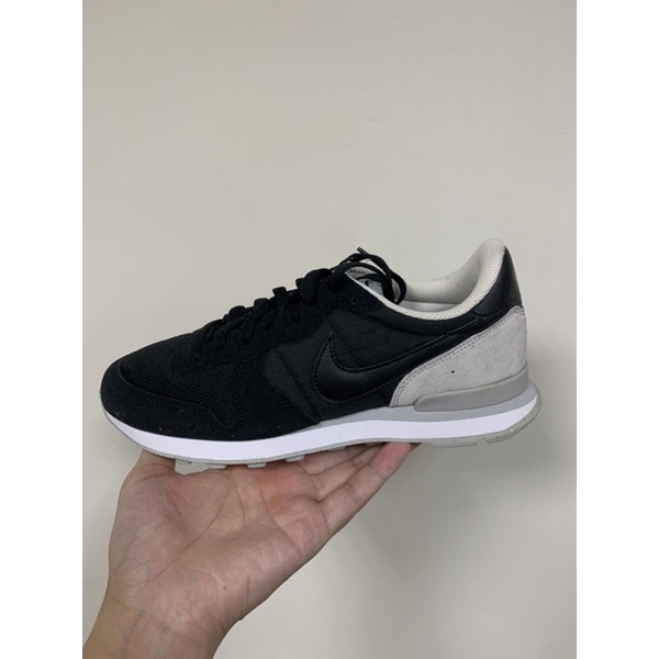  NIKE INTERNATIONALIST 黑 灰 白 女鞋 阿甘 復古 828041-001