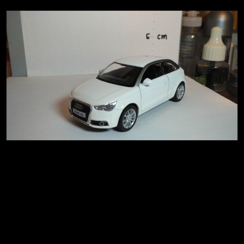 AUDI 奧迪 A1 白色 模型車 迴力車 1:32