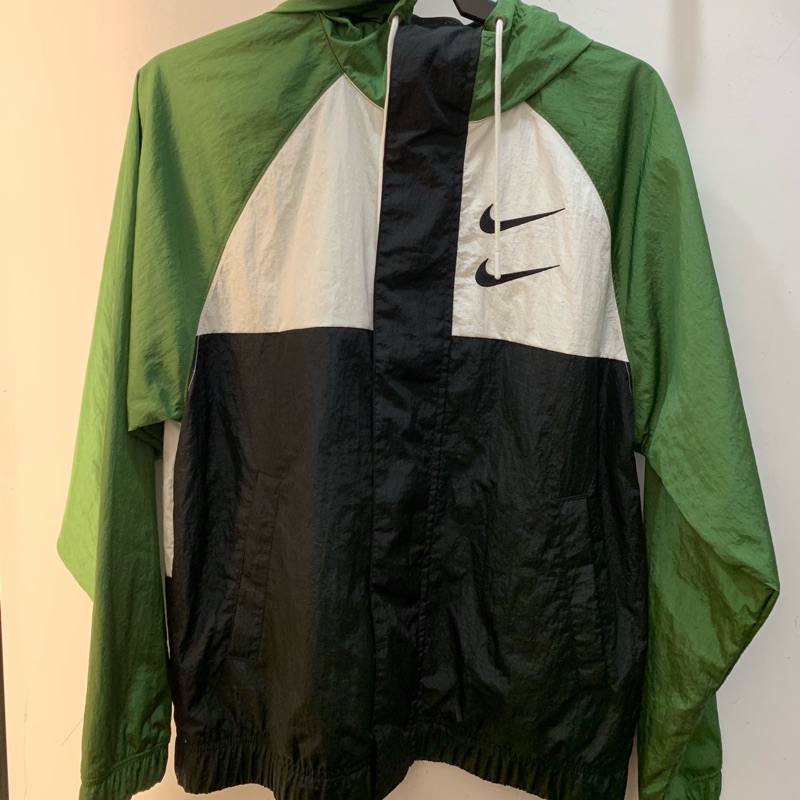Nike Swoosh Jacket 連帽風衣外套 刺繡logo CJ4889-010