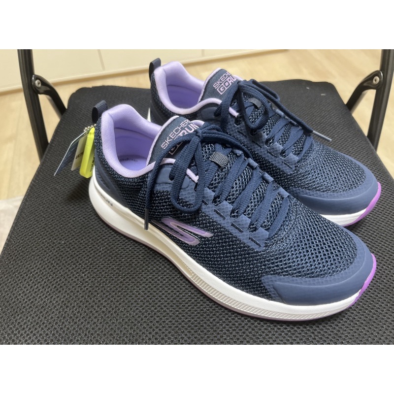 SKECHERS PERFORMANCE 慢跑鞋 （女/US7.5號）