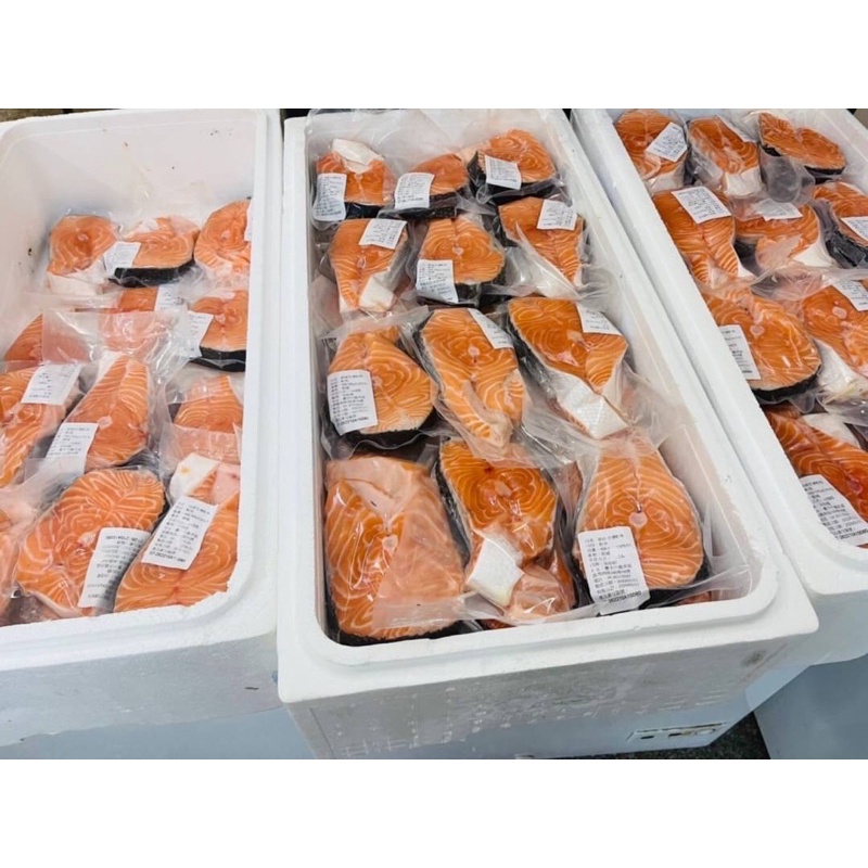 挪威空運直送的鮭魚片1kg660元，單片真空包裝（供貨不定，運送方式請依商品描述，請先確認有無存貨）