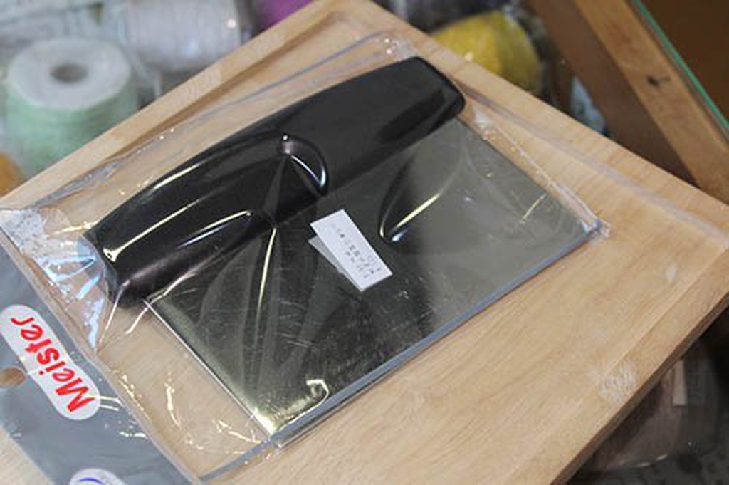日本黑柄不鏽鋼切麵刮刀14.5cm_T-33