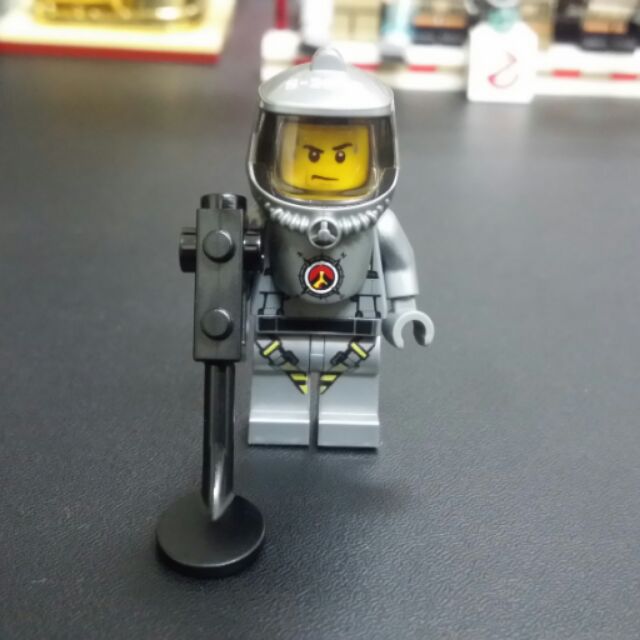 LEGO 60124 60125 CTY0690 探險員 偵查員 核能 生化 處理員 研究院 人偶
