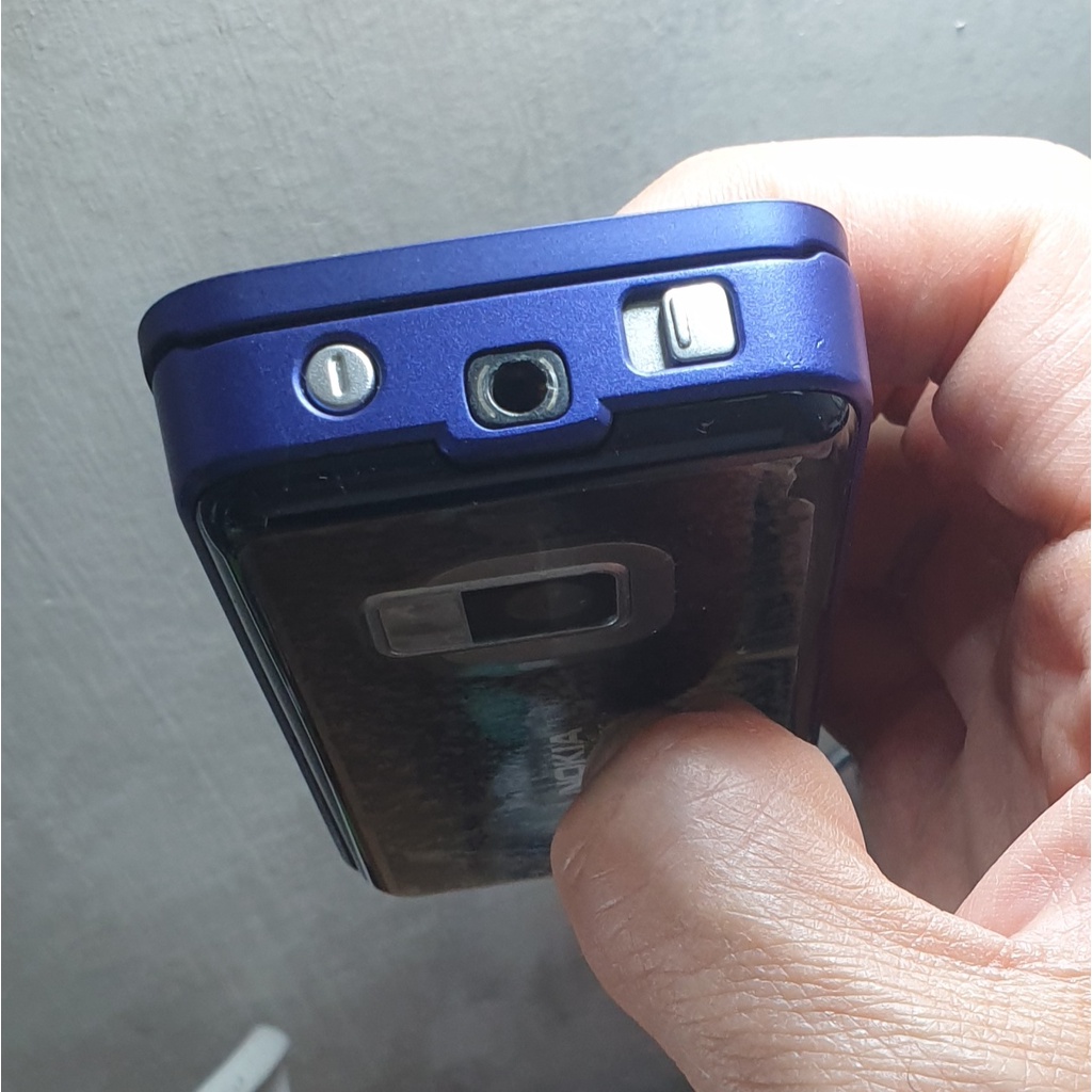 出清經典收藏  Nokia  N81  藍色 2G插卡版  經典遊戲機  2.4吋螢幕  滑蓋 外觀近全新  復古收藏