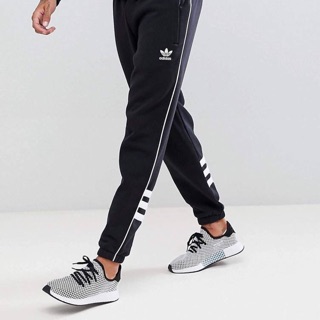 adidas originals dn6009