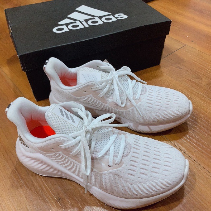 二手 Adidas Alphabounce 女鞋 US-8 UK-6