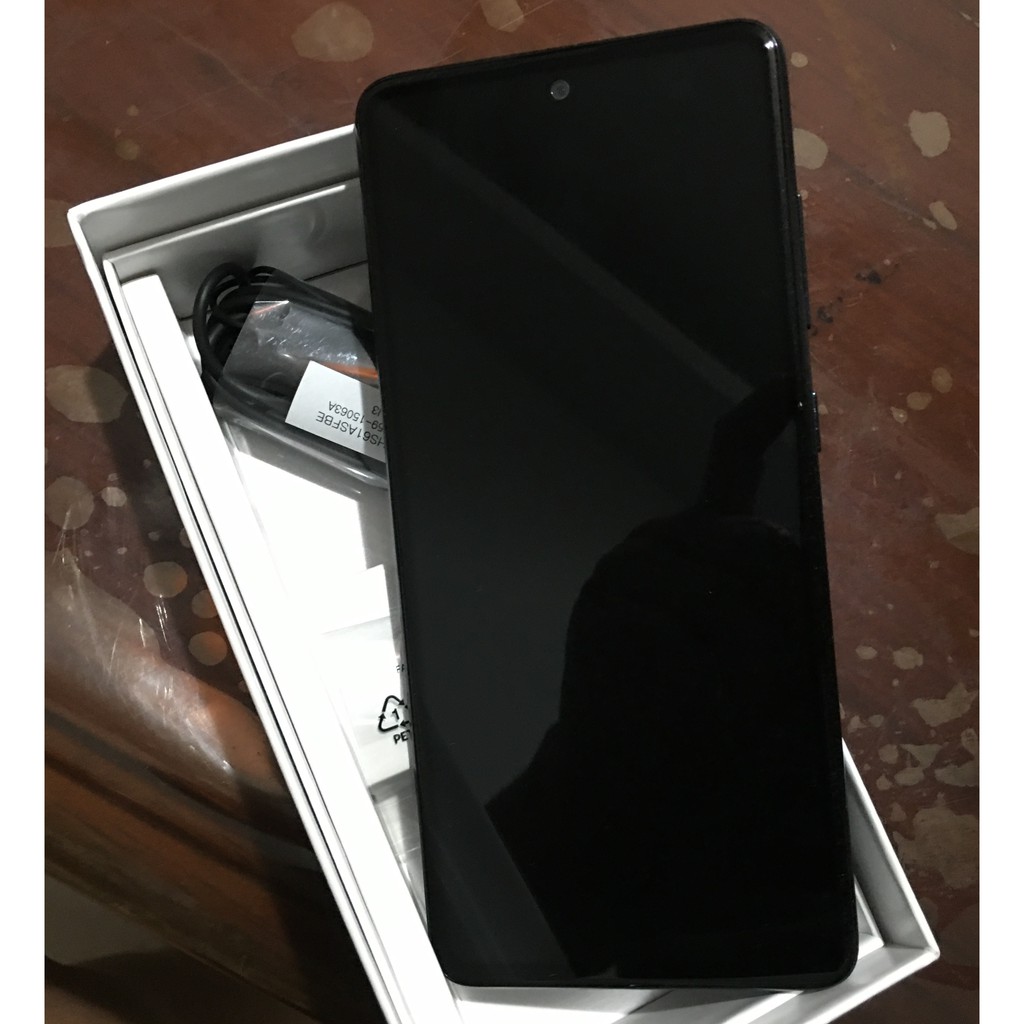 Infinity-O 全螢幕設計 SAMSUNG Galaxy A51