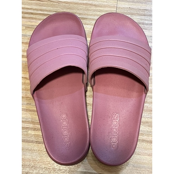 adidas藕粉色拖鞋